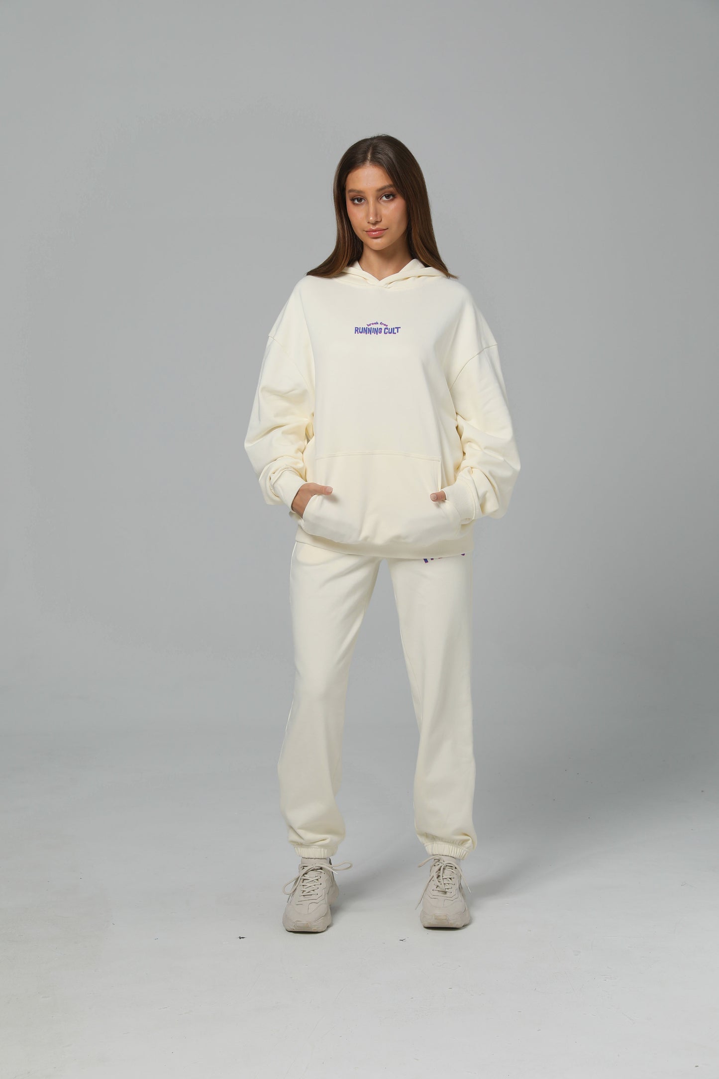 POST LONG RUN HOODIE - CREAM